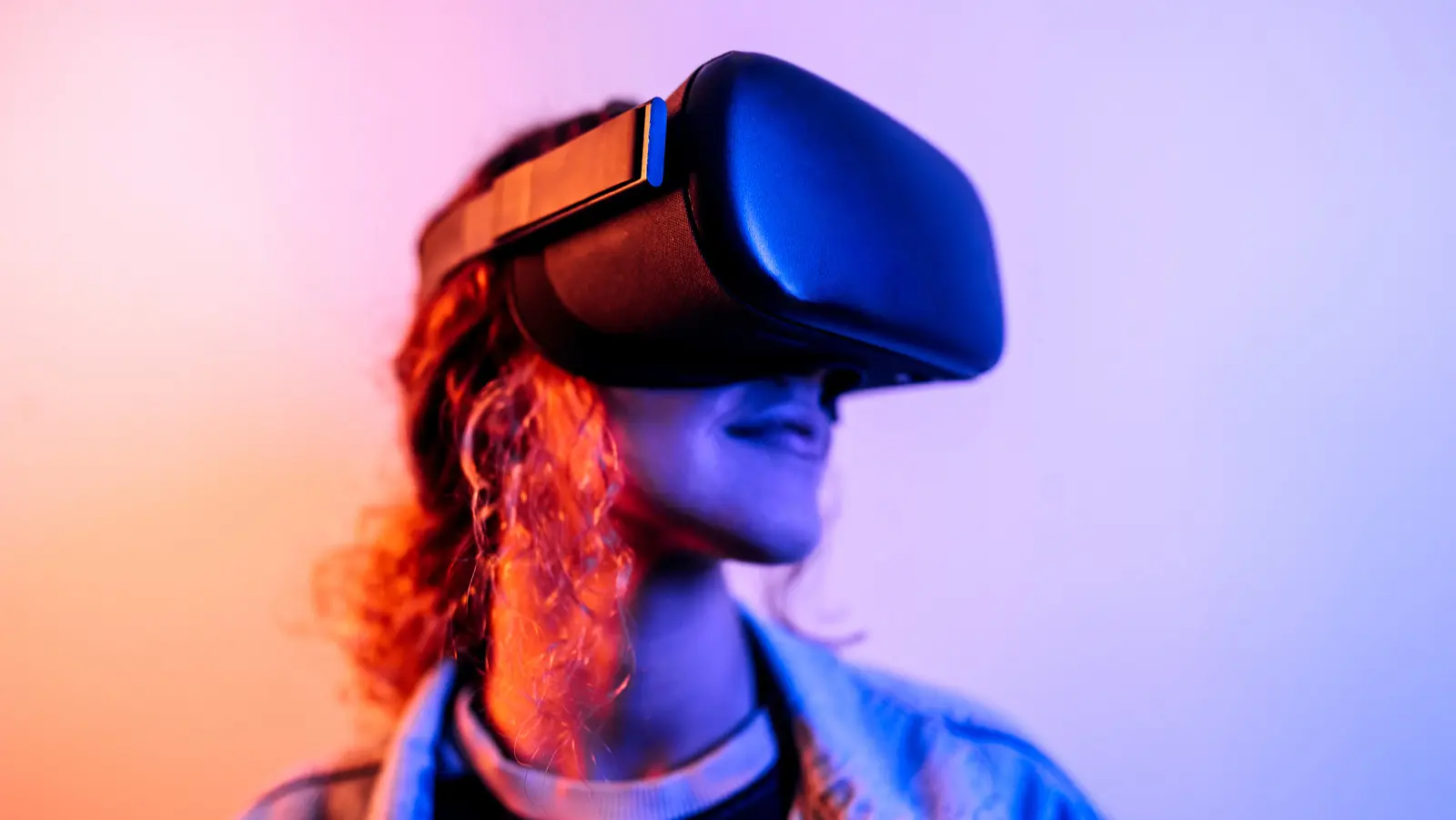 11 dintre cele mai bune ochelari VR pe care îi poți cumpăra în 2026