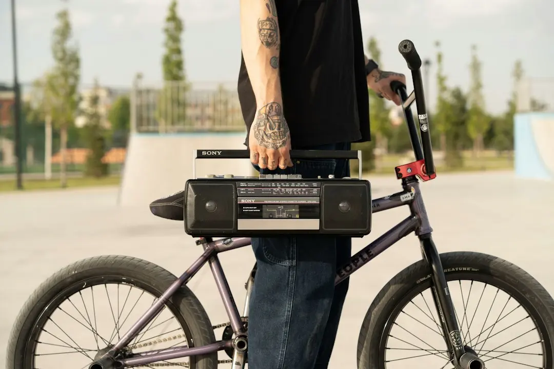 BMX lansează baterie MagSafe pentru viitorul iPhone Duo