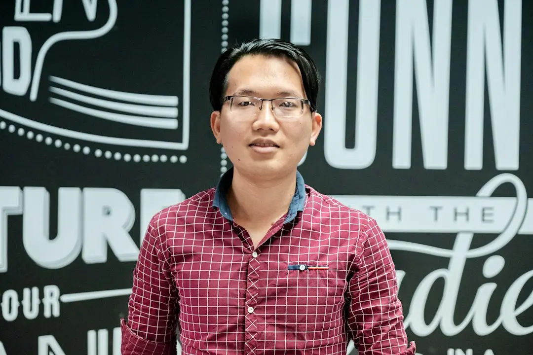 Jensen Huang intervine la Berlin, în timp ce giganții tech se confruntă cu crize de securitate și financiare!