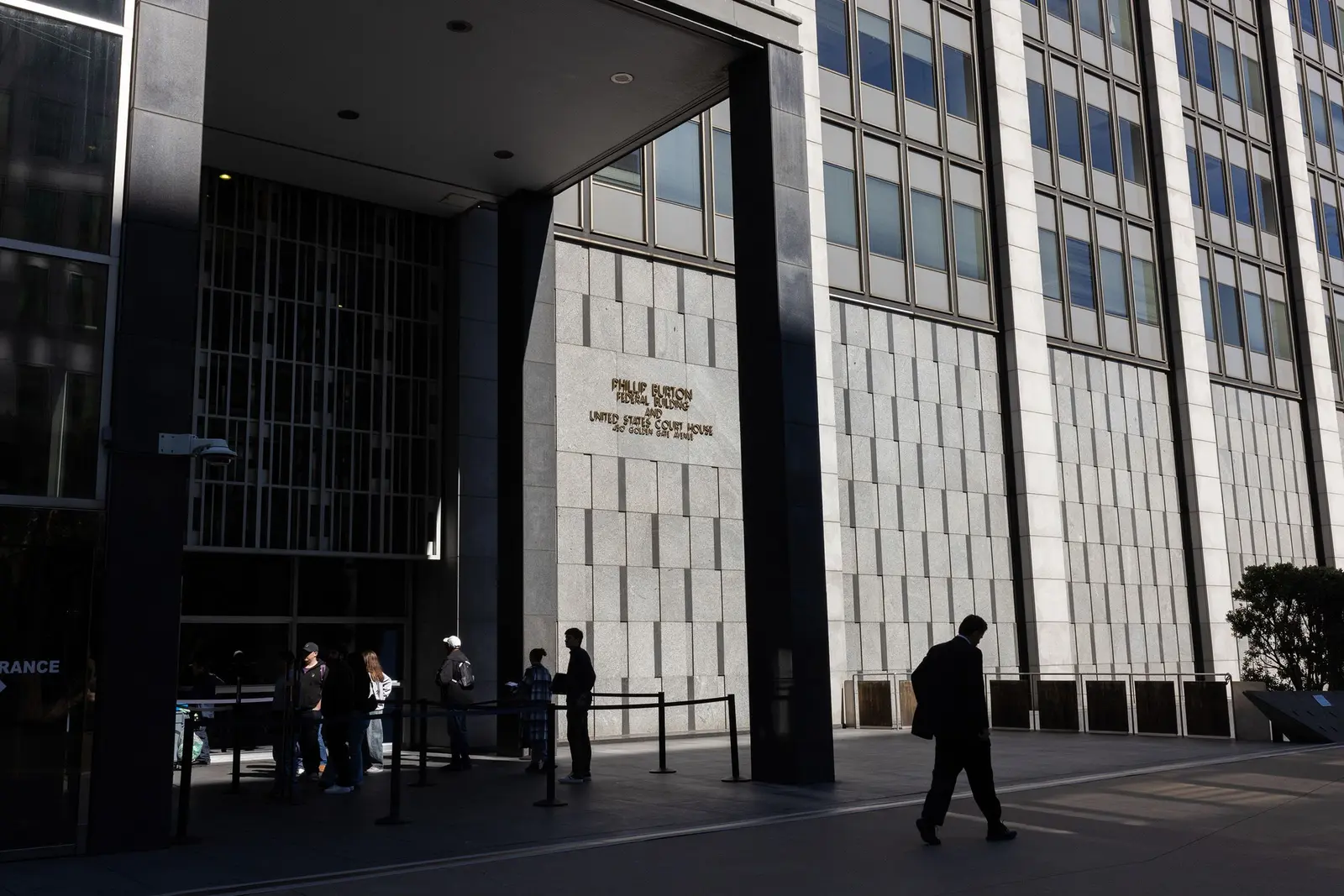 Inginerul OpenAI, reținut pentru acuzații de spionaj