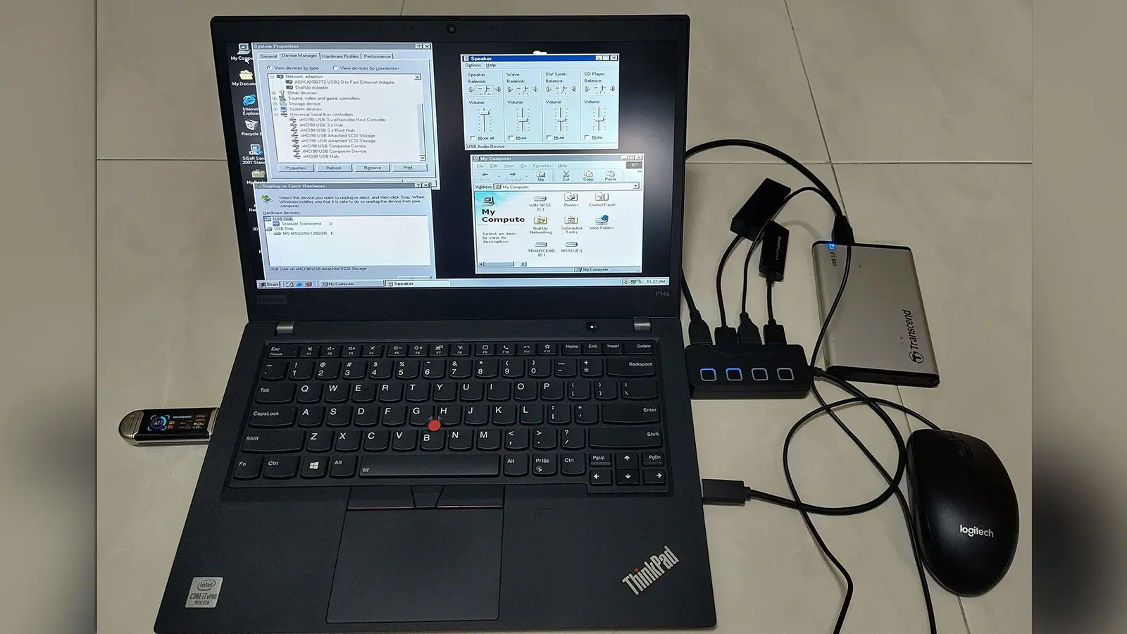 Windows 98 SE obține suport Thunderbolt 4 prin driver nou